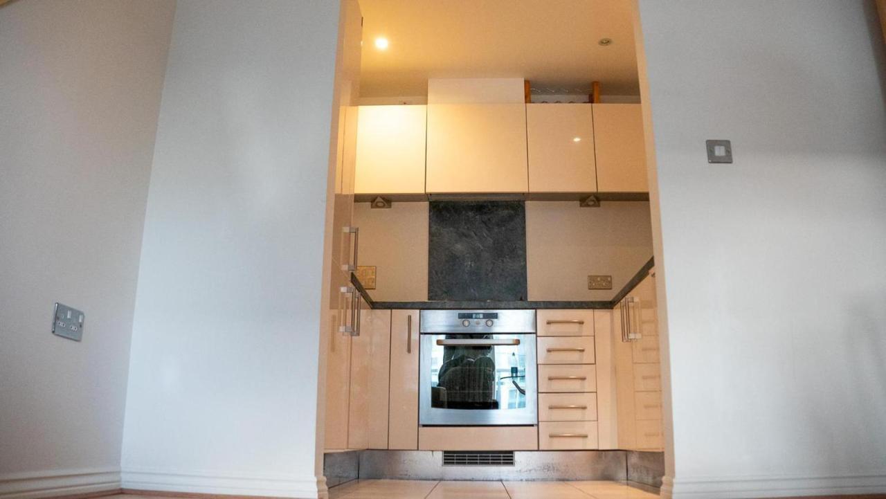 Cosy One-Bed Apartment In Central Лондон Экстерьер фото